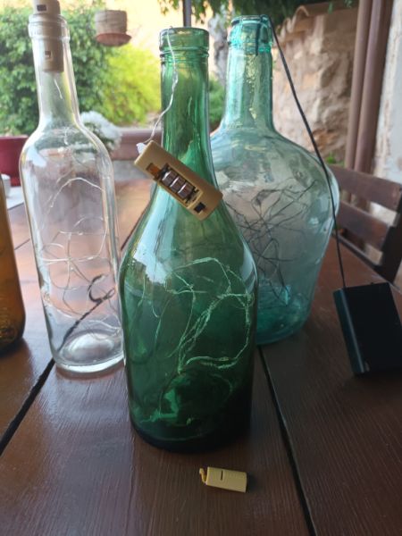 Deko für  Innen und Aussen: Ausgefallene Lichterflaschen mit Batteriebetrieb