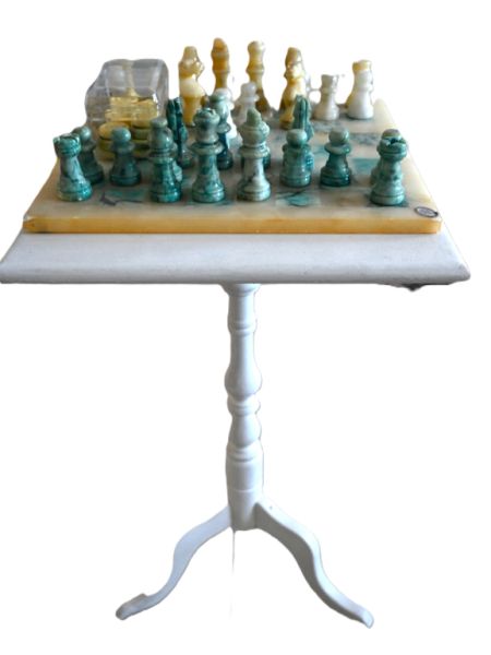 Juego de ajedrez decorativo de alabastro italiano