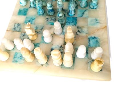 Juego de ajedrez decorativo de alabastro italiano