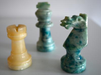 Juego de ajedrez decorativo de alabastro italiano