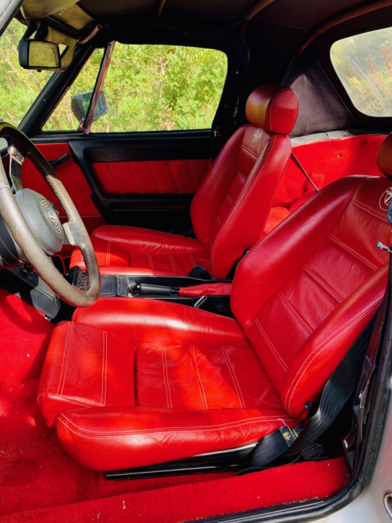 El icónico coche clásico ALpha Spider 1986 en venta