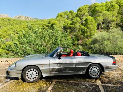 El icónico coche clásico ALpha Spider 1986 en venta