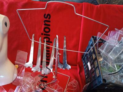 Designer Ladenausstattung Schuhgeschäft Boutique Edelstahl Regale und Zubehör ideale Existenz