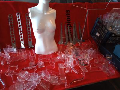 Designer Ladenausstattung Schuhgeschäft Boutique Edelstahl Regale und Zubehör ideale Existenz