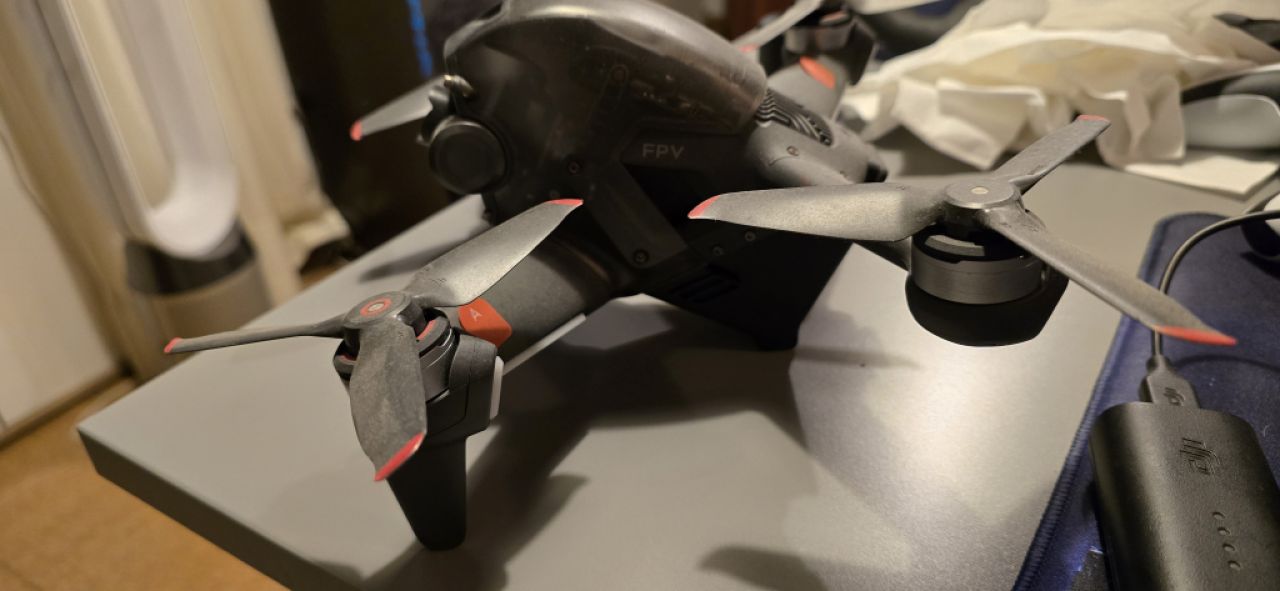 DJI FPV dron