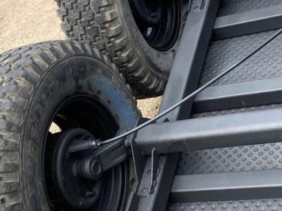 Doppelachs-Anhänger