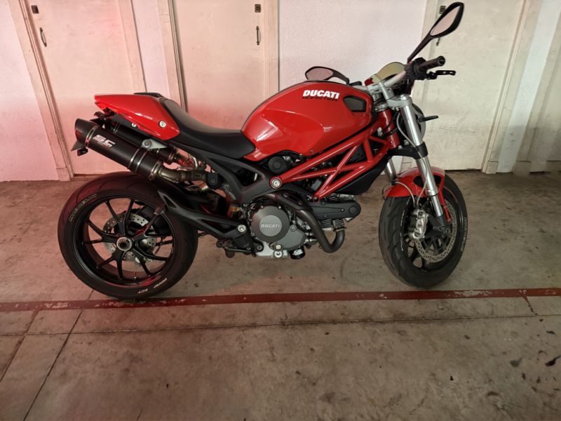 Ducati monster 796