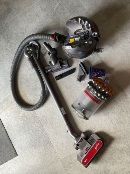 Aspiradora de pie Dyson Big Ball Multi Floor 2 gris