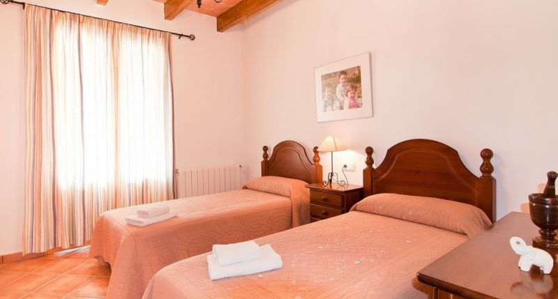 Ground-level finca b is to 8 persons with pool near Campos -- F 35 FZ