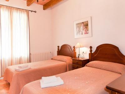 Ground-level finca b is to 8 persons with pool near Campos -- F 35 FZ