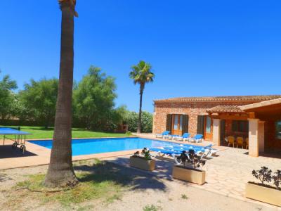 Ground-level finca b is to 8 persons with pool near Campos -- F 35 FZ