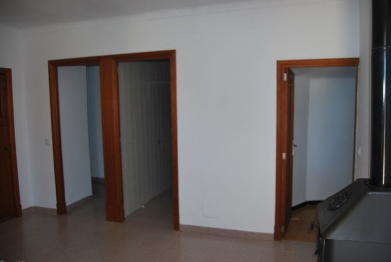 Ebenerdige Finca mit 4 SZ, unmöbliert, Pool, Kamin bei Alqueria Blanca-Santanyi ---F 55