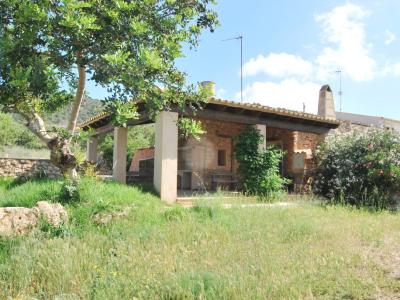 Ebenerdige Finca mit 4 SZ, unmöbliert, Pool, Kamin bei Alqueria Blanca-Santanyi ---F 55