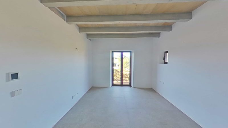 Single-level unfurnished luxury finca with all extras near Santanyi - Es Llombards --- F 150