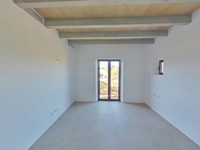 Single-level unfurnished luxury finca with all extras near Santanyi - Es Llombards --- F 150