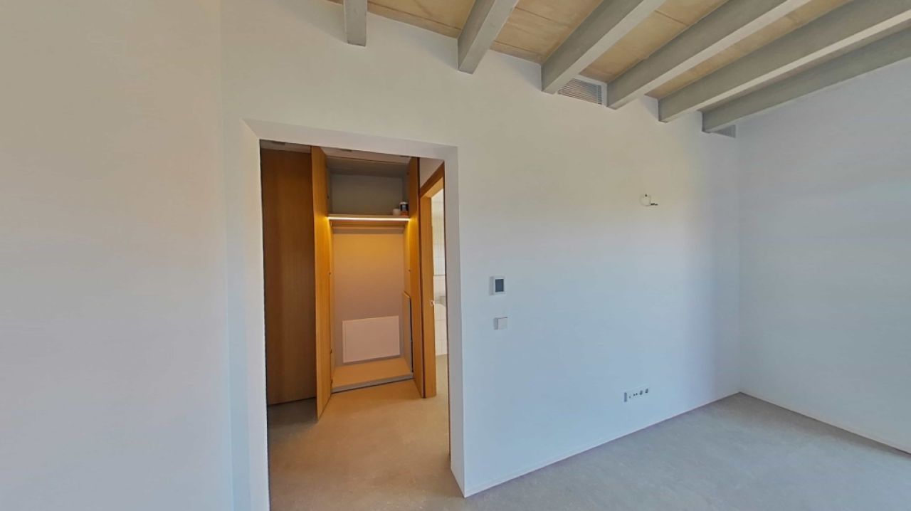 Single-level unfurnished luxury finca with all extras near Santanyi - Es Llombards --- F 150