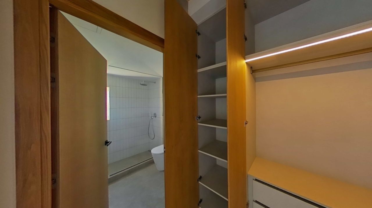 Single-level unfurnished luxury finca with all extras near Santanyi - Es Llombards --- F 150