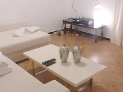 Chale a nivel del suelo con piscina, calefacción y vistas al mar cerca de Son Carrió -- CH 63