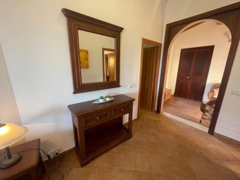 Ebenerdiges Chalet mit Garten, Terrasse und Meerblick in Cala Figuera-- CH 48