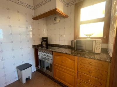 Ebenerdiges Chalet mit Garten, Terrasse und Meerblick in Cala Figuera-- CH 48