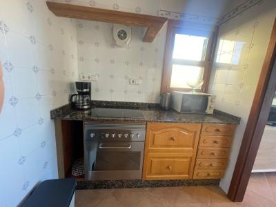 Ebenerdiges Chalet mit Garten, Terrasse und Meerblick in Cala Figuera-- CH 48