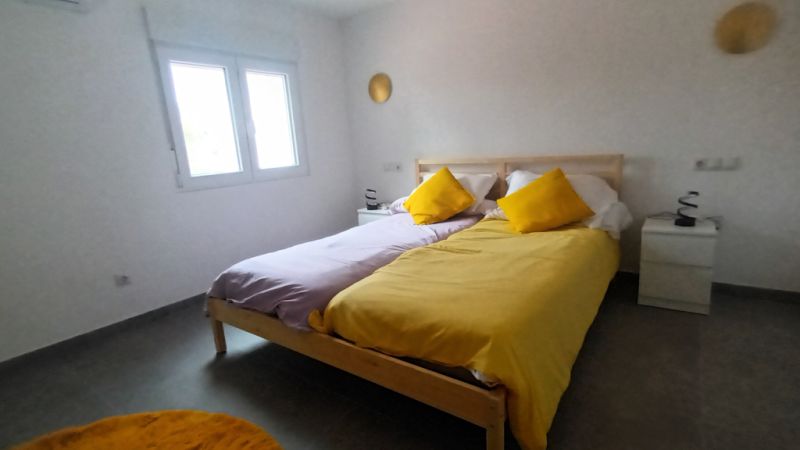 Chalet moderno y de una sola planta con 5 habitaciones en Cala Llombards -- CH 20