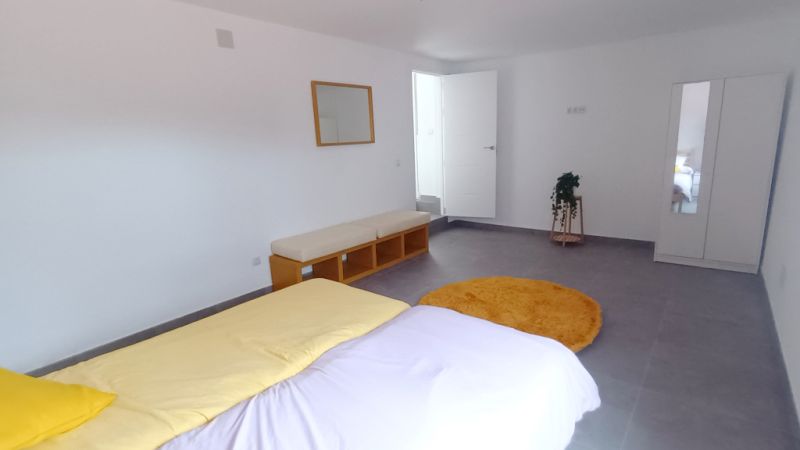 Chalet moderno y de una sola planta con 5 habitaciones en Cala Llombards -- CH 20