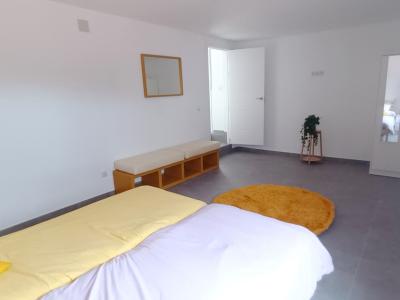 Chalet moderno y de una sola planta con 5 habitaciones en Cala Llombards -- CH 20