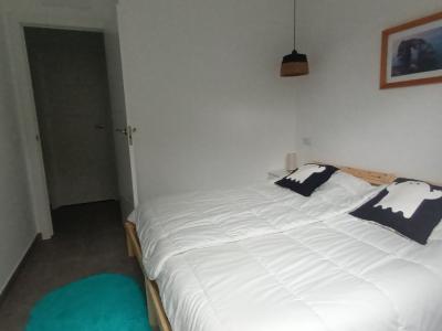 Chalet moderno y de una sola planta con 5 habitaciones en Cala Llombards -- CH 20