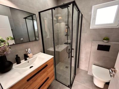 Chalet moderno y de una sola planta con 5 habitaciones en Cala Llombards -- CH 20