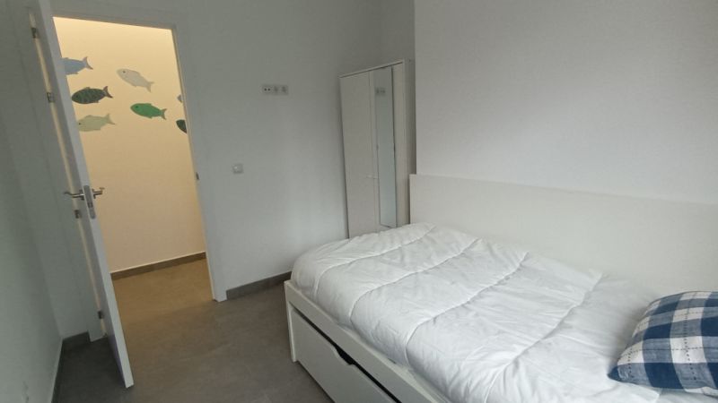 Chalet moderno y de una sola planta con 5 habitaciones en Cala Llombards -- CH 20