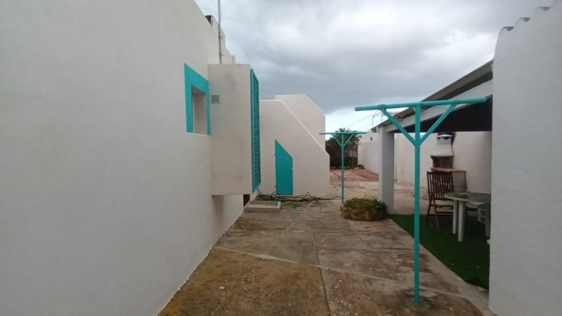 Chalet moderno y de una sola planta con 5 habitaciones en Cala Llombards -- CH 20