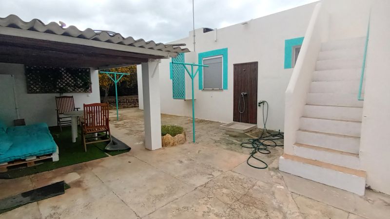 Chalet moderno y de una sola planta con 5 habitaciones en Cala Llombards -- CH 20