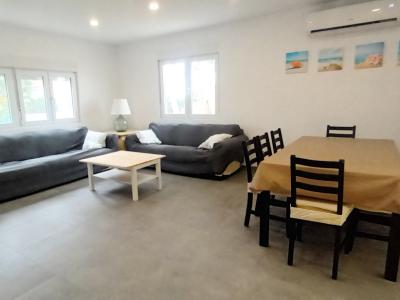 Chalet moderno y de una sola planta con 5 habitaciones en Cala Llombards -- CH 20