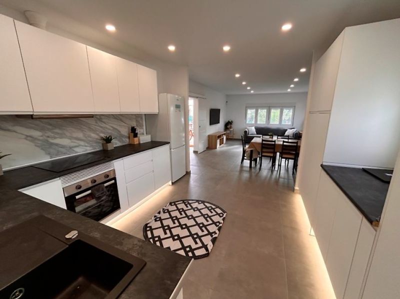 Chalet moderno y de una sola planta con 5 habitaciones en Cala Llombards -- CH 20