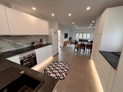 Chalet moderno y de una sola planta con 5 habitaciones en Cala Llombards -- CH 20