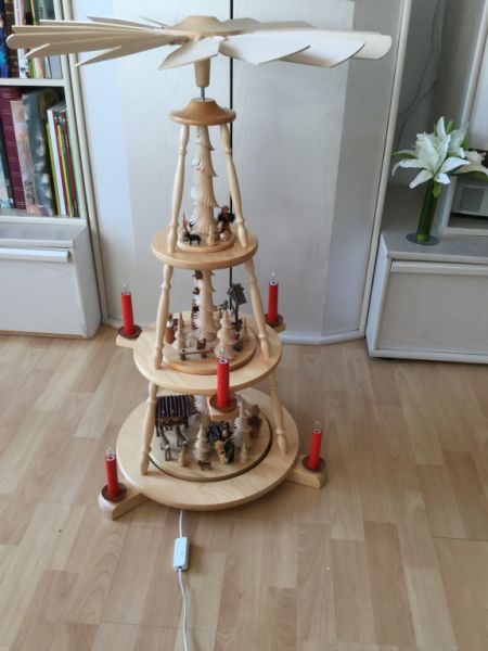 Real Erzgebirge Christmas pyramid, 90 cm high