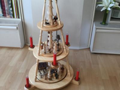 Real Erzgebirge Christmas pyramid, 90 cm high