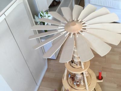 Real Erzgebirge Christmas pyramid, 90 cm high