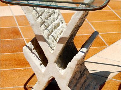 Eckiger Glas-Stein-Tisch, Beistelltisch mit Zeitschriftenständer, Zeitungstasche