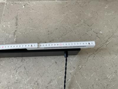 Una lámpara colgante y una lámpara de techo para regalar