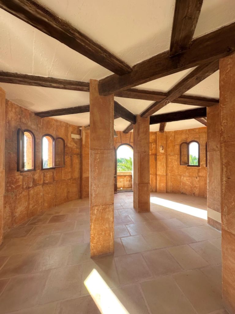 Einzigartiges Geschäftslokal im Inselosten