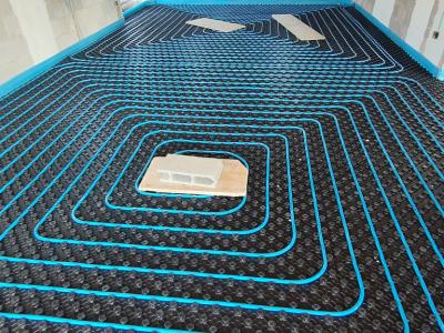 Servicio de electricidad, fontanería