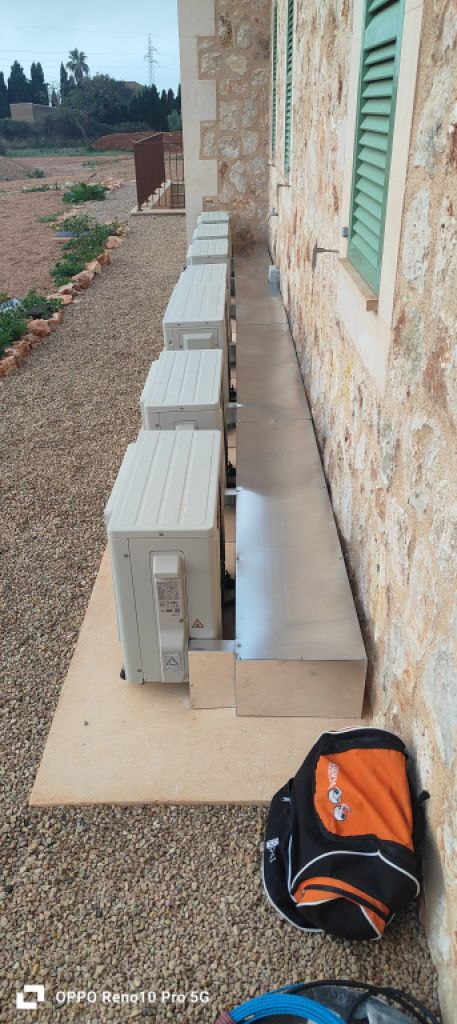 Servicio de electricidad, fontanería