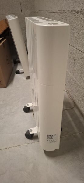 Radiador eléctrico de aceite HJM 750W – móvil con ruedas – totalmente funcional