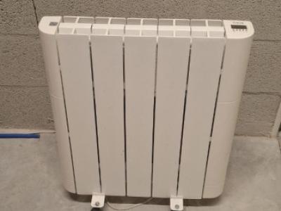 Radiador eléctrico de aceite HJM 750W – móvil con ruedas – totalmente funcional