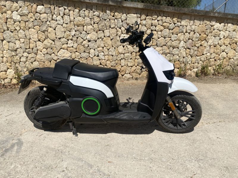 Electric scooter Silence S02