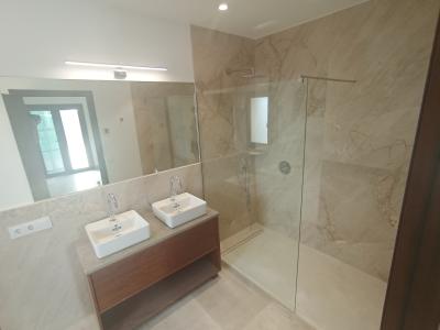 Enorm grosse Neubaufinca mit Aerothermikfussbodenheizung und Teilmeerblick bei S Horta -- F 72 CM