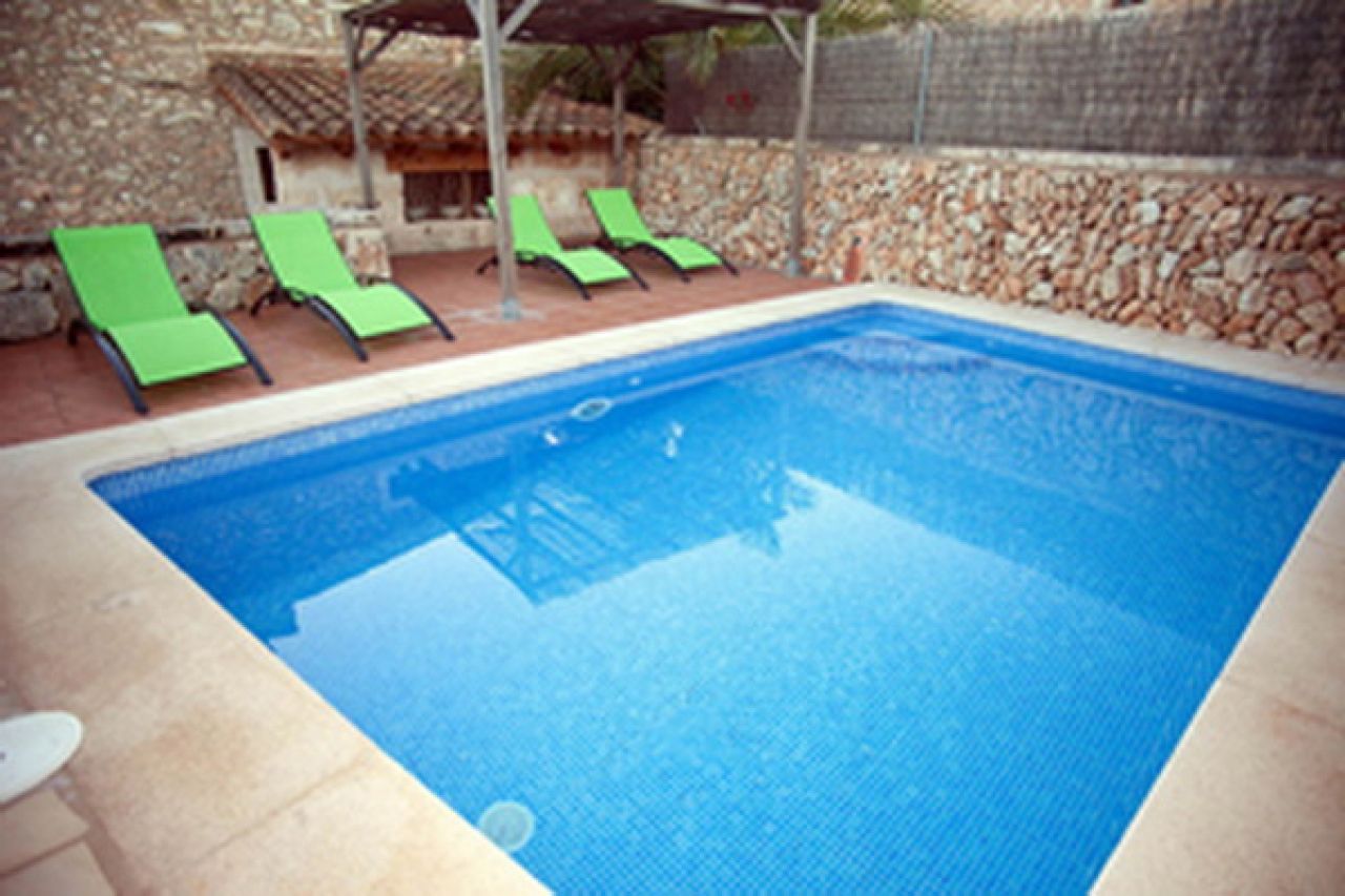 Enormous large village house with pool and courtyard near Campos in a village settlement - DH 24