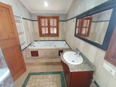 Enorme teilmöblierte FInca mit Ölheizung, Pool und Meerblick bei Porto Colom--- F 181